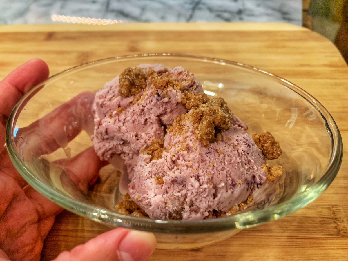 Bamma’s Blackberry Ice&nbsp;Cream